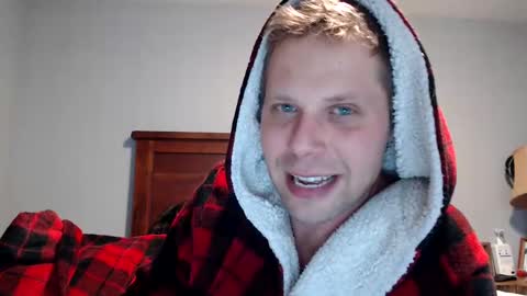 Snapshot of lancehardin chatting on 02/17/25, 12:32 Lance online show from 02/17/25, 12:32