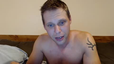 Snapshot of lancehardin chatting on 09/15/25, 12:10 Lance online show from 09/15/25, 12:10