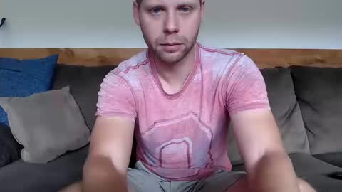 Snapshot of lancehardin chatting on 10/14/25, 03:13 Lance online show from 10/14/25, 03:13