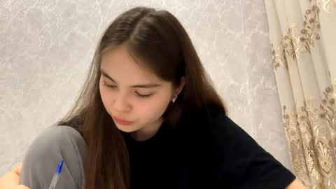 Alice online show from 04/06/26, 02:51