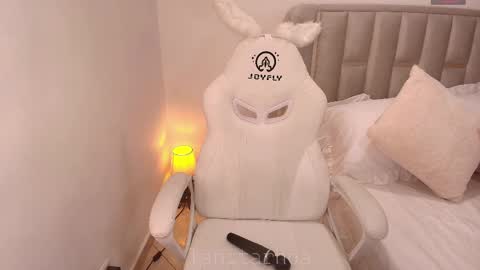 Snapshot of lanitarhoa chatting on 02/24/25, 12:52 Lina online show from 02/24/25, 12:52