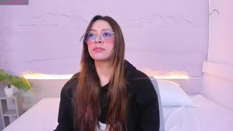 Lanna online show from 01/15/26, 11:48