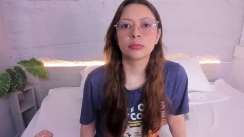 Lanna online show from 03/18/26, 11:35