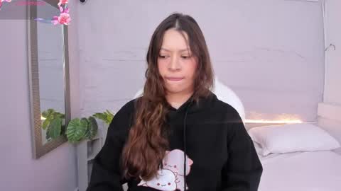 Lanna online show from 04/24/26, 11:45