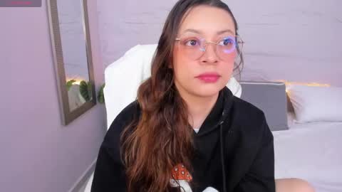 Lanna online show from 05/28/26, 11:51