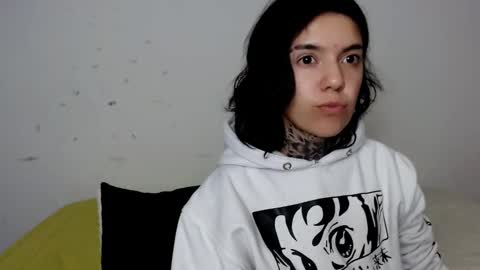 LANNIE   online show from 01/25/25, 01:54