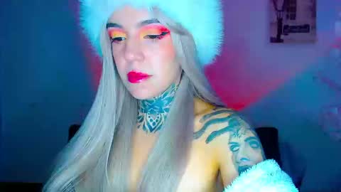 LANNIE   online show from 09/15/25, 04:51