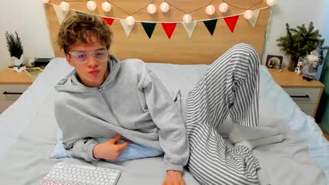 Fandi online show from 01/08/25, 09:42