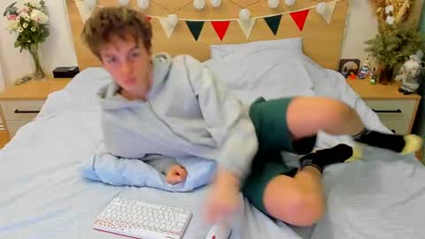 Fandi online show from 02/09/25, 10:21