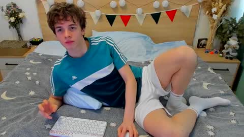 Fandi online show from 02/24/25, 08:06