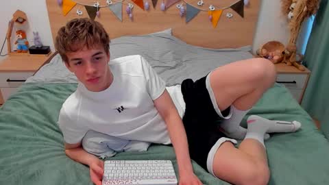 Fandi online show from 03/03/26, 10:54