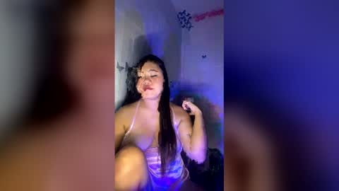 lara101732 online show from 04/08/26, 07:25