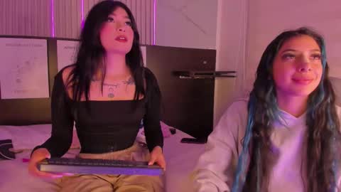 lara_as online show from 09/09/25, 05:51