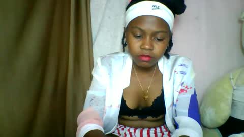 lara_belle online show from 05/15/26, 10:22