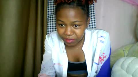 lara_belle online show from 05/28/26, 04:32