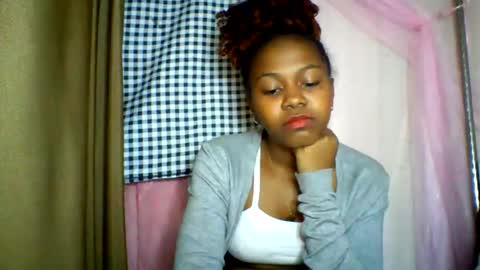 lara_belle online show from 06/09/26, 03:07