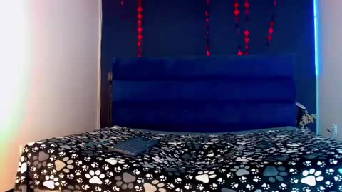 Snapshot of lara_brunette chatting on 02/17/25, 11:44 Lara Brunette online show from 02/17/25, 11:44