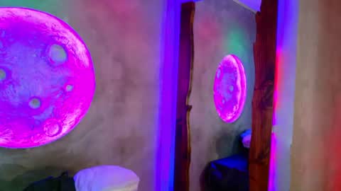 lara_curly online show from 06/22/26, 10:12