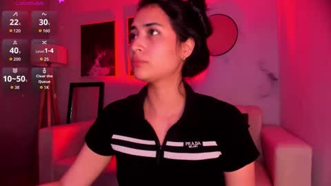 Lara Madisson online show from 11/12/25, 05:52