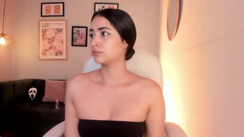 Lara Madisson online show from 05/25/26, 06:52