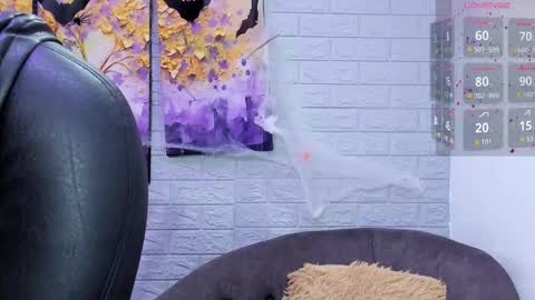      700  200   online show from 11/02/25, 05:48