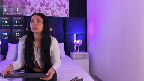 Snapshot of larabrook chatting on 01/06/25, 07:35 Lara online show from 01/06/25, 07:35