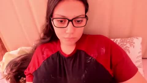 lara online show from 10/27/25, 07:29