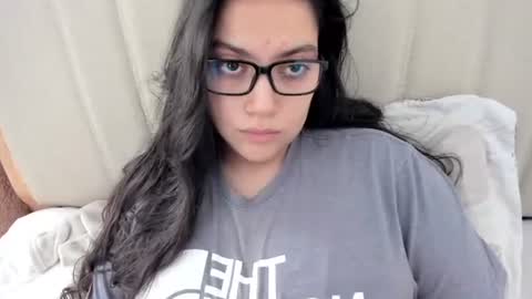 lara online show from 02/27/26, 02:39