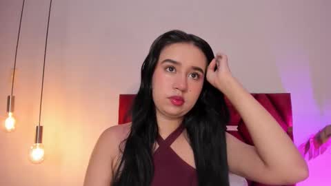 Snapshot of laragoldd chatting on 01/08/26, 12:35 Lara Gold online show from 01/08/26, 12:35