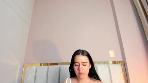 Snapshot of laragoldd chatting on 02/27/26, 01:05 Lara Gold online show from 02/27/26, 01:05