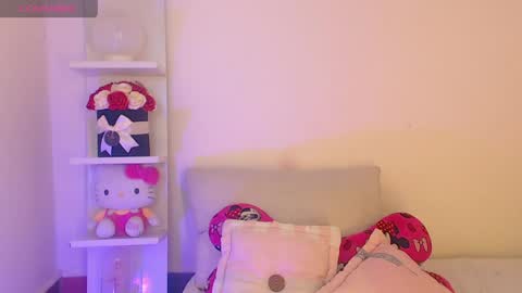 Lara            help me reach 100likes online show from 04/30/26, 05:30