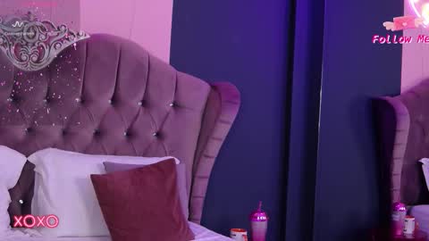 LaraKent online show from 01/15/26, 08:56