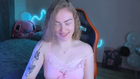 LaraKrein lk online show from 02/03/26, 01:27