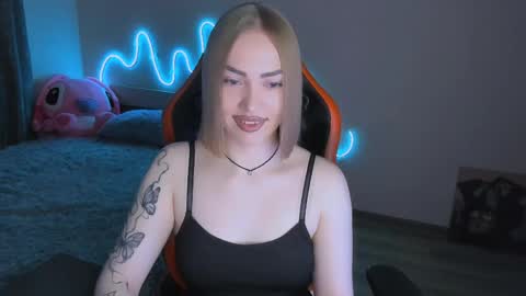 LaraKrein lk online show from 04/06/26, 03:46