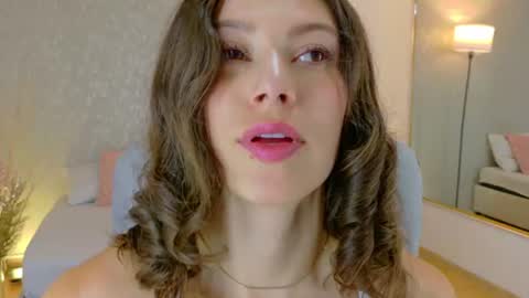 Lara  online show from 07/04/26, 02:23