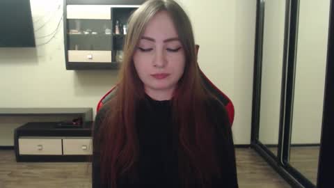 Snapshot of laralianna chatting on 02/20/25, 05:29 Laralianna online show from 02/20/25, 05:29