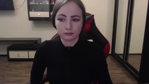 Snapshot of laralianna chatting on 03/02/25, 07:56 Laralianna online show from 03/02/25, 07:56