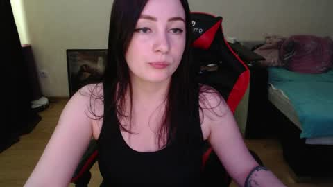 Laralianna online show from 04/17/26, 10:29