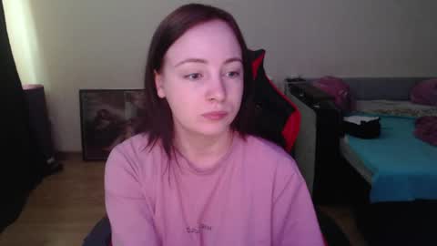 Laralianna online show from 05/06/26, 08:41