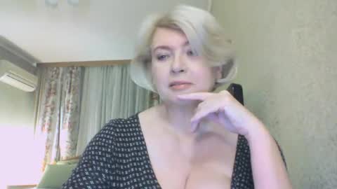 laramrs online show from 11/02/25, 04:09