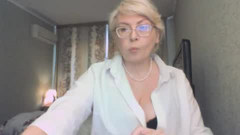 laramrs online show from 03/28/26, 03:33