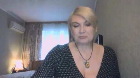 laramrs online show from 04/15/26, 04:36