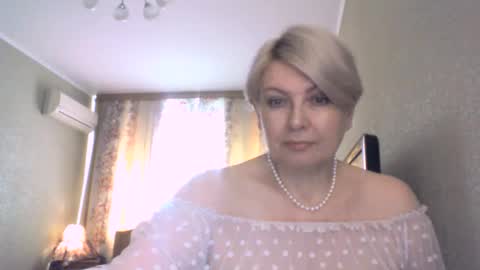 laramrs online show from 05/11/26, 09:04
