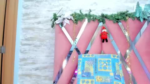 Snapshot of laramurphy chatting on 01/07/25, 09:25 Lara Murphy online show from 01/07/25, 09:25