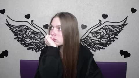 LaraPika online show from 02/08/26, 06:00