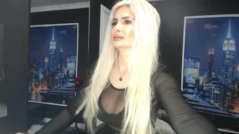 laras_moans online show from 03/02/25, 08:16