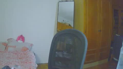 larawintersxxx online show from 09/18/25, 08:00