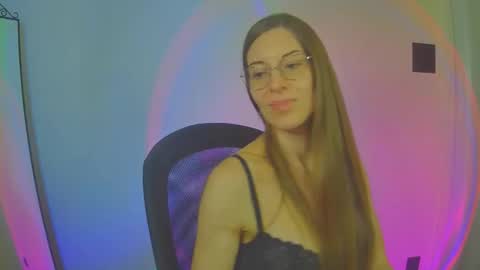 larawintersxxx online show from 10/31/25, 10:44