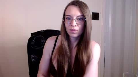 Snapshot of larawintersxxx chatting on 06/22/26, 06:49 larawintersxxx online show from 06/22/26, 06:49