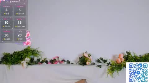 Snapshot of large_ocean chatting on 10/09/25, 06:17 Rose online show from 10/09/25, 06:17